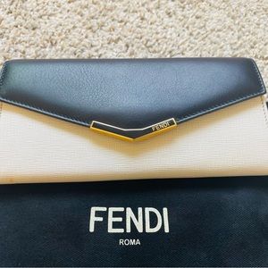 Fendi Wallet in amazing colors and quality